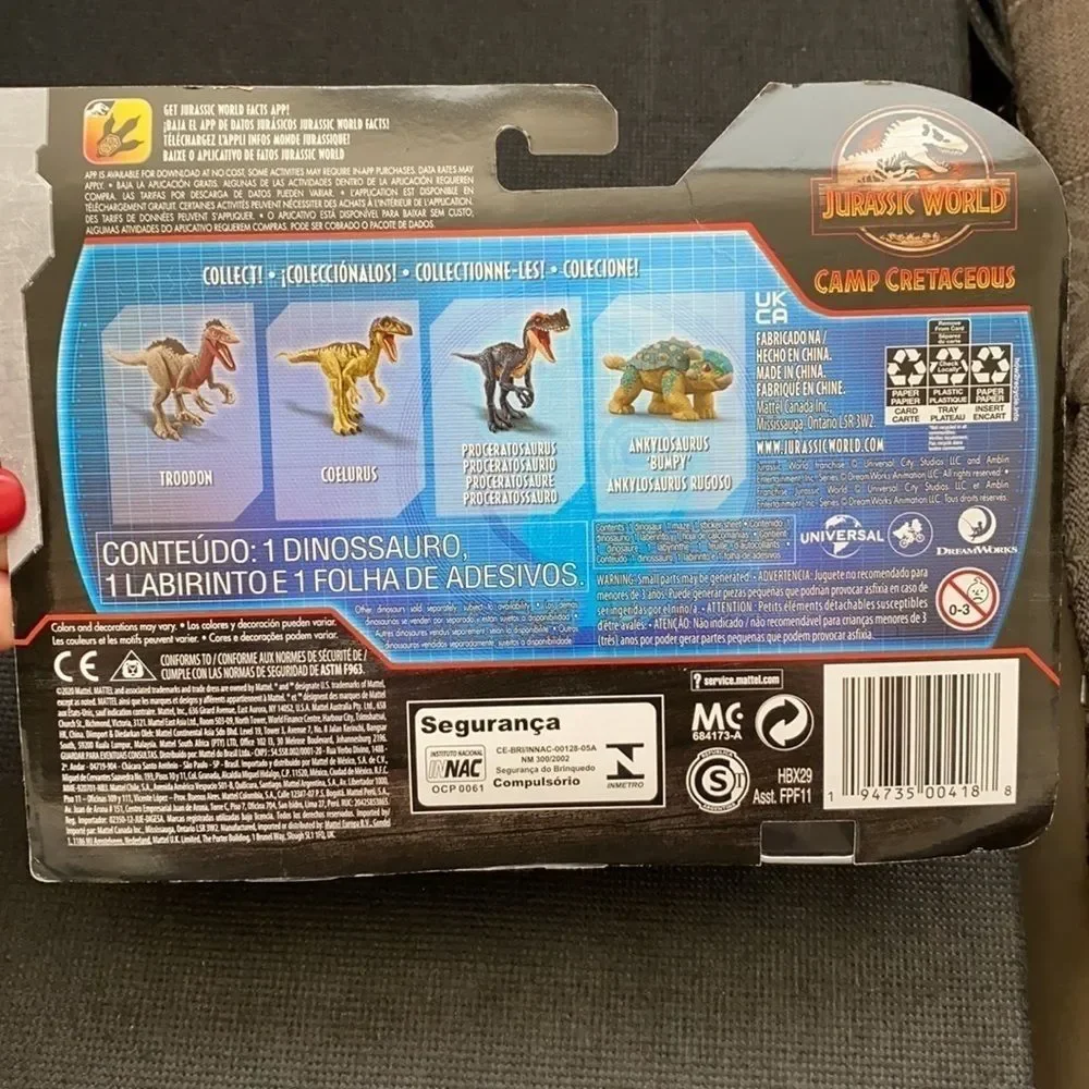 NWT Jurassic World Camp Cretaceous Coelurus